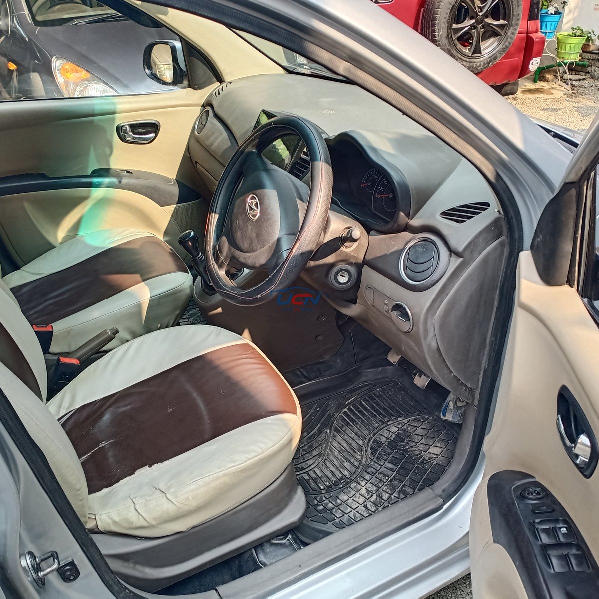 2013 Hyundai i10 in Kathmandu