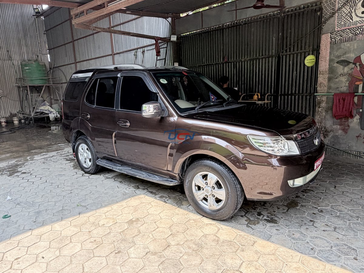 2013 Tata Safari Storme in Kathmandu